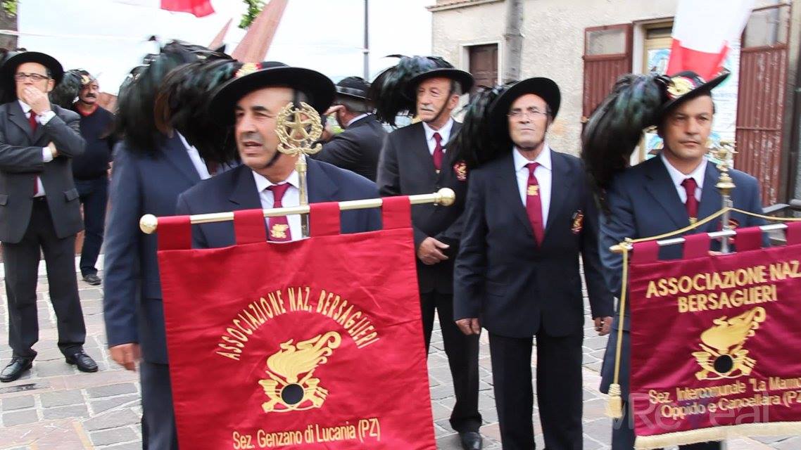 COMMEMORAZIONE PER IL CENTENARIO DELLA PRIMA GUERRA MONDIALE - GRUMENTO NOVA 24 MAGGIO 2015  (Foto ProLoco Grumento)