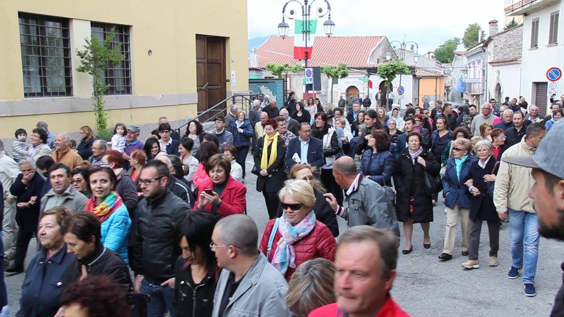 COMMEMORAZIONE PER IL CENTENARIO DELLA PRIMA GUERRA MONDIALE - GRUMENTO NOVA 24 MAGGIO 2015  (Foto ProLoco Grumento)
