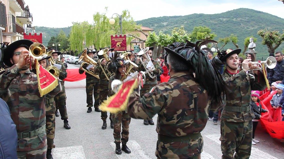 COMMEMORAZIONE PER IL CENTENARIO DELLA PRIMA GUERRA MONDIALE - GRUMENTO NOVA 24 MAGGIO 2015  (Foto ProLoco Grumento)