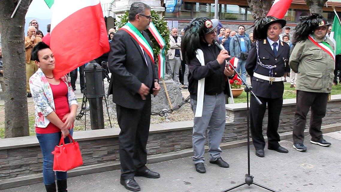 COMMEMORAZIONE PER IL CENTENARIO DELLA PRIMA GUERRA MONDIALE - GRUMENTO NOVA 24 MAGGIO 2015  (Foto ProLoco Grumento)