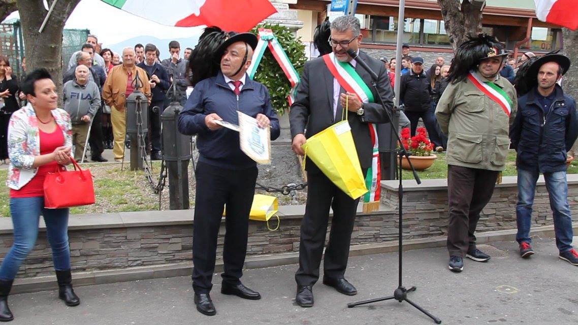 COMMEMORAZIONE PER IL CENTENARIO DELLA PRIMA GUERRA MONDIALE - GRUMENTO NOVA 24 MAGGIO 2015  (Foto ProLoco Grumento)
