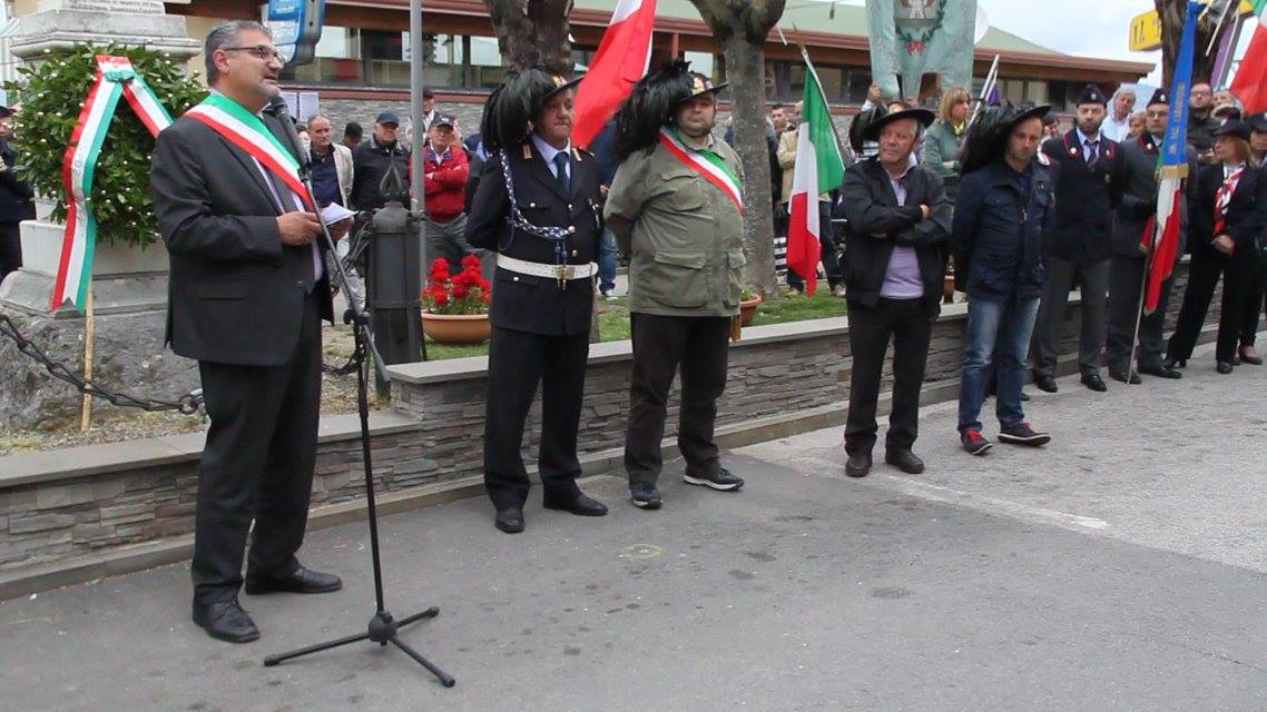 COMMEMORAZIONE PER IL CENTENARIO DELLA PRIMA GUERRA MONDIALE - GRUMENTO NOVA 24 MAGGIO 2015  (Foto ProLoco Grumento)